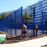 В самом разгаре работы по благоустройству дворовой территории по адресу Московское шоссе, 131 в рамках программы «Комфортная городская среда»