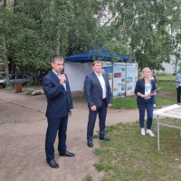 В рамках программы «Наш двор-район-город» прошли мероприятия во дворах по адресам ул. Стара Загора, д. 98, 100 и ул. Александра Матросова, 57