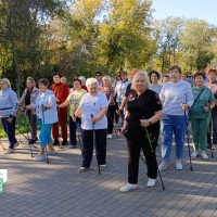 Делимся с вами нашим новым расписанием занятий по скандинавской ходьбе и общефизической подготовке на октябрь