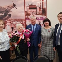 90-летний юбилей отметила уважаемый житель Промышленного района, ветеран, председатель первичной организации Совета ветеранов ТОС "Шипка" – Валентина Ивановна Юдаева.