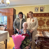  С праздником Великой Победы поздравили участника войны Наталию Андреевну Щипанову
