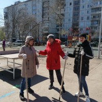  Активные жители ул. Стара-Загора, 116 тоже присоединились к субботнику