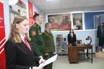 В преддверии  дня памяти воинов-интернационалистов, военный комиссариат Промышленного района  принял участие в  мероприятии, организованном в школе № 49 #4