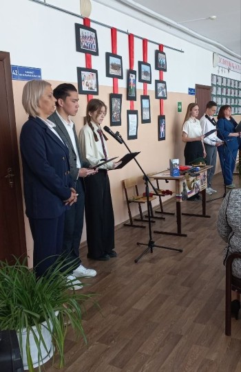 В школе №43 открыта Парта Героя  - Александра Юлдашева, гвардии рядового сапера-пулеметчика.  #3