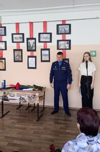 В школе №43 открыта Парта Героя  - Александра Юлдашева, гвардии рядового сапера-пулеметчика.  #4