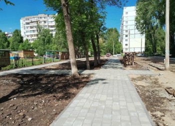 На территории Промышленного района ведутся работы по благоустройству  #2