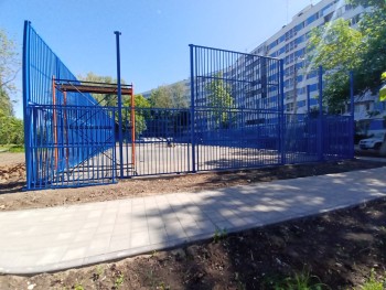 В самом разгаре работы по благоустройству дворовой территории по адресу Московское шоссе, 131 в рамках программы «Комфортная городская среда» #2
