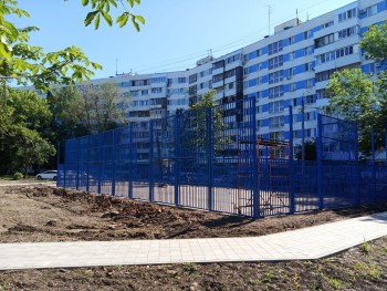 В самом разгаре работы по благоустройству дворовой территории по адресу Московское шоссе, 131 в рамках программы «Комфортная городская среда» #5