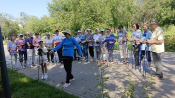 С радостью делимся с вами фото и расписанием увлекательных занятий по общефизической подготовке и скандинавской ходьбе на авгус #3