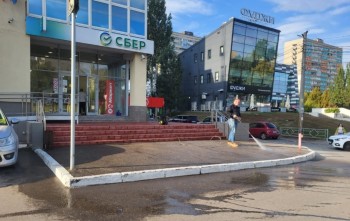  К сентябрьскому общегородскому субботнику  присоединились сотрудники объектов потребительского рынка #4