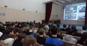 Интересная встреча студентов с представителем военного комиссариата Промышленного района прошла сегодня в Самарском техникуме авиационного и промышленного машиностроения имени Д. Козлова #2