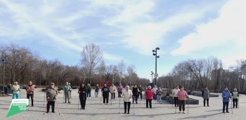 Делимся фото и расписанием занятий по общефизической подготовке и скандинавской ходьбе на апрель