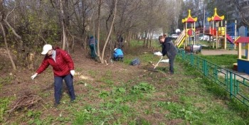 Весенний субботник объединил жителей района  #8