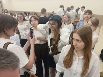 В школе №154 прошла особенная встреча — к школьникам пришли ветераны специальной военной операции #4