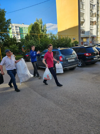 Во дворе дома № 250 по ул. Ново-Садовой прошло мероприятие в рамках проекта «Экопатриот» #3