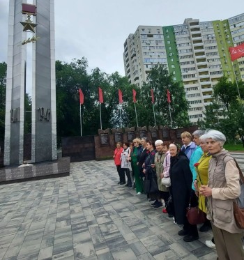 Активисты и жители ТОС «Орбита» приняли участие в памятных мероприятиях, посвященных Дню ветеранов боевых действий. #4