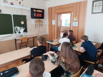 «Прерванный урок». Школы района присоединились ко Всероссийским акциям памяти, посвященные Дню солидарности в борьбе с терроризмом #5