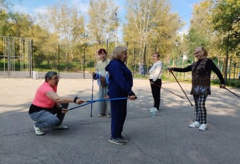 Делимся яркими фото и расписанием тренировок по общефизической подготовке и скандинавской ходьбе на октябрь #3