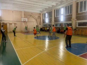 В школе №154 прошел турнир по футболу «Отцы и дети», посвящённый Всемирному дню футбола. #4